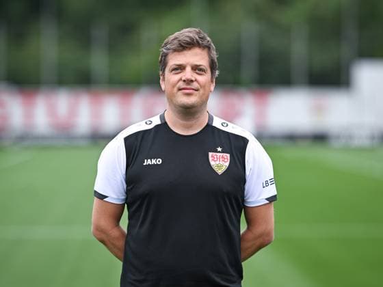 FOOTBALL 1 BUNDESLIGA SEASON 2025 2026 21 07 2025 Photo session at VfB Stuttgart on the training ground Team doctor Dr Mario Bucher