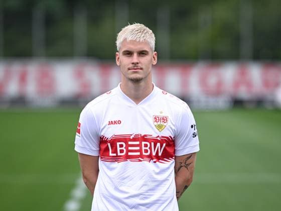 FOOTBALL 1 BUNDESLIGA SEASON 2025 2026 21 07 2025 Photo session at VfB Stuttgart on the training ground Ramon Hendriks
