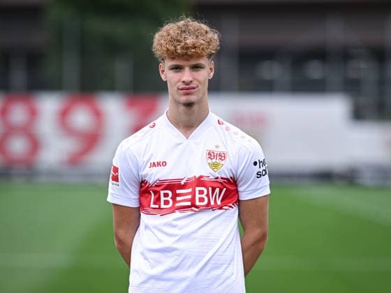 FOOTBALL 1 BUNDESLIGA SEASON 2025 2026 21 07 2025 Photo session at VfB Stuttgart on the training ground Lazar Jovanovic