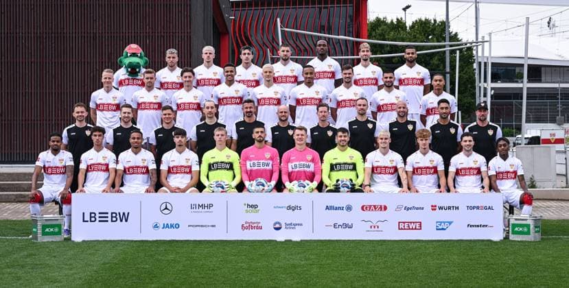 FOOTBALL 1 BUNDESLIGA SEASON 2025 2026 21 07 2025 Photo session at VfB Stuttgart on the training ground, team picture VfB mascot Fritzle, Ermedin Demirovic, Finn Jeltsch, Ameen Al Dakhil, Jeff Chabot, Dan Axel Zagadou, Atakan Karazor, Josha Vagnoman 4th row from left Chris Fuehrich, Maximilian Mittelstaedt, Angelo Stiller, Luca Jaquez, Yannik Keitel, Jamie Leweling, Pascal Stenzel, Deniz Undav, Enzo Millot 3rd row from left Match Analyst Jasper Smets, Chief Analyst Marcus Fregin, Match Analyst Jan Schimpchen, Performance Manager Florian Mohr, Preventive Coach Martin Franz, Technical Coach Nathaniel Nate Weiss, Athletic Coach Dr Andre Filipovic, Matthias Schiffers, Goalkeeping Coach Steffen Krebs, Co-Coach Malik Fathi, Coach Sebastian Hoeness 2nd row from left Lorenz Assignon, Noah Darvich, Nikolas Nartey, Mirza Catovic, goalkeeper Florian Hellstern, goalkeeper Fabian Bredlow, goalkeeper Alexander Nuebel, goalkeeper Stefan Drljaca, Ramon Hendriks, Lazar Jovanovic, Leonidas Stergiou and Justin Diehl 1st row from left