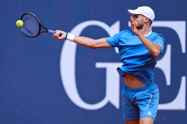 Yannick Hanfmann Germany controls the ball, ATP 250 Tournament, Generali Open Kitzbuhel, Tennis stadium at Kapserfeld, July 22, 2025 in Kitzbuehel, Austria Photo by Marco Steinbrenner DeFodi Images Yannick Hanfmann Germany controls the ball, ATP 250 Tournament, Generali Open Kitzbuhel, Tennis stadium at Kapserfeld, July 22, 2025 in Kitzbuehel, Austria Photo by Marco Steinbrenner DeFodi Images