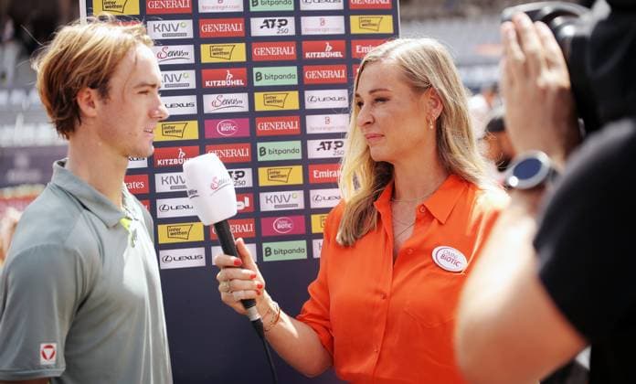 TENNIS - ATP, Tennis Herren Generali Open 2025 KITZBUEHEL,AUSTRIA,22.JUL.25 - TENNIS - ATP World Tour, Generali Open. Image shows Lukas Neumayer (AUT) and Barbara Schett-Eagle.  GEPAxpictures xMatthiasxHauer