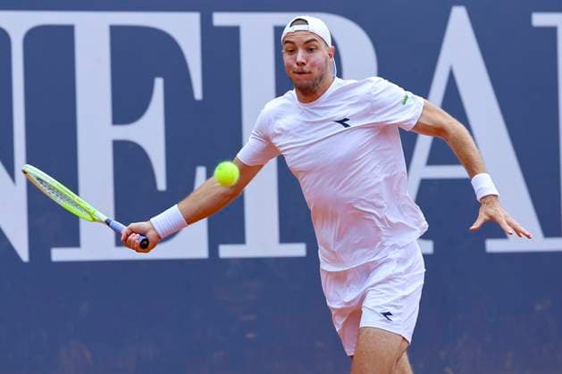 Jan Lennard Struff Germany controls the ball, ATP 250 Tournament, Generali Open Kitzbuhel, Tennis stadium at Kapserfeld, July 22, 2025 in Kitzbuehel, Austria Photo by Marco Steinbrenner DeFodi Images Jan Lennard Struff Germany controls the ball, ATP 250 Tournament, Generali Open Kitzbuhel, Tennis stadium at Kapserfeld, July 22, 2025 in Kitzbuehel, Austria Photo by Marco Steinbrenner DeFodi Images
