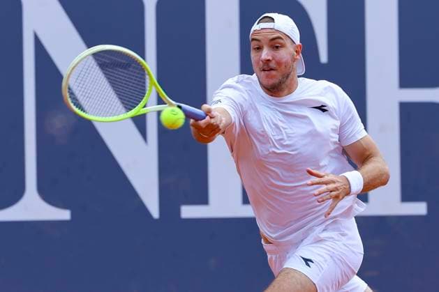 Jan Lennard Struff Germany controls the ball, ATP 250 Tournament, Generali Open Kitzbuhel, Tennis stadium at Kapserfeld, July 22, 2025 in Kitzbuehel, Austria Photo by Marco Steinbrenner DeFodi Images Jan Lennard Struff Germany controls the ball, ATP 250 Tournament, Generali Open Kitzbuhel, Tennis stadium at Kapserfeld, July 22, 2025 in Kitzbuehel, Austria Photo by Marco Steinbrenner DeFodi Images