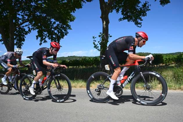 Tour de France 2025 Stage 16 MONT-VENTOUX, FRANCE - JULY 22 : Haller Marco (AUT) of Tudor Pro Cycling Team, Hirschi Marc (SUI) of Tudor Pro Cycling Team, Meurisse Xandro (BEL) of Alpecin - Deceuninck during stage 16 of the 112th edition of Tour de France an UCI World Tour 2.UWT cycling road race stage for Men Elite of 172 km with start in Montpellier and finish in Mont-Ventoux on July 22, 2025 in Mont-Ventoux, France, 22 07 2025 ( Motordriver Kenny Verfaillie - Mont-Ventoux France  Copyright: xVincentxKalutx