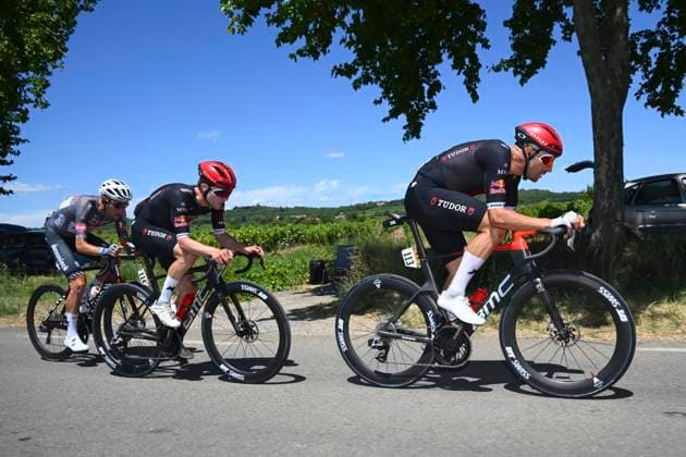 Tour de France 2025 Stage 16 MONT-VENTOUX, FRANCE - JULY 22 : Haller Marco (AUT) of Tudor Pro Cycling Team, Hirschi Marc (SUI) of Tudor Pro Cycling Team, Meurisse Xandro (BEL) of Alpecin - Deceuninck during stage 16 of the 112th edition of Tour de France an UCI World Tour 2.UWT cycling road race stage for Men Elite of 172 km with start in Montpellier and finish in Mont-Ventoux on July 22, 2025 in Mont-Ventoux, France, 22 07 2025 ( Motordriver Kenny Verfaillie - Mont-Ventoux France  Copyright: xVincentxKalutx