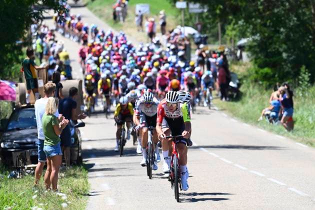 Tour de France 2025 Stage 16 MONT-VENTOUX, FRANCE - JULY 22 : Rex Laurenz (BEL) of Intermarche - Wanty during stage 16 of the 112th edition of Tour de France an UCI World Tour 2.UWT cycling road race stage for Men Elite of 172 km with start in Montpellier and finish in Mont-Ventoux on July 22, 2025 in Mont-Ventoux, France, 22 07 2025 ( Motordriver Kenny Verfaillie - Mont-Ventoux France  Copyright: xVincentxKalutx
