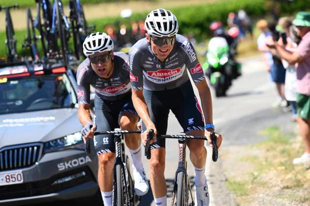 Tour de France 2025 Stage 16 MONT-VENTOUX, FRANCE - JULY 22 : Rickaert Jonas (BEL) of Alpecin - Deceuninck, Verstryngue Emiel (BEL) of Alpecin - Deceuninck during stage 16 of the 112th edition of Tour de France an UCI World Tour 2.UWT cycling road race stage for Men Elite of 172 km with start in Montpellier and finish in Mont-Ventoux on July 22, 2025 in Mont-Ventoux, France, 22 07 2025 ( Motordriver Kenny Verfaillie - Mont-Ventoux France  Copyright: xVincentxKalutx
