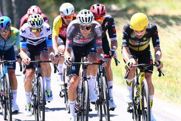 Tour de France 2025 Stage 16 MONT-VENTOUX, FRANCE - JULY 22 : Meurisse Xandro (BEL) of Alpecin - Deceuninck, Campenaerts Victor (BEL) of Team Visma Lease a Bike during stage 16 of the 112th edition of Tour de France an UCI World Tour 2.UWT cycling road race stage for Men Elite of 172 km with start in Montpellier and finish in Mont-Ventoux on July 22, 2025 in Mont-Ventoux, France, 22 07 2025 ( Motordriver Kenny Verfaillie - Mont-Ventoux France  Copyright: xVincentxKalutx