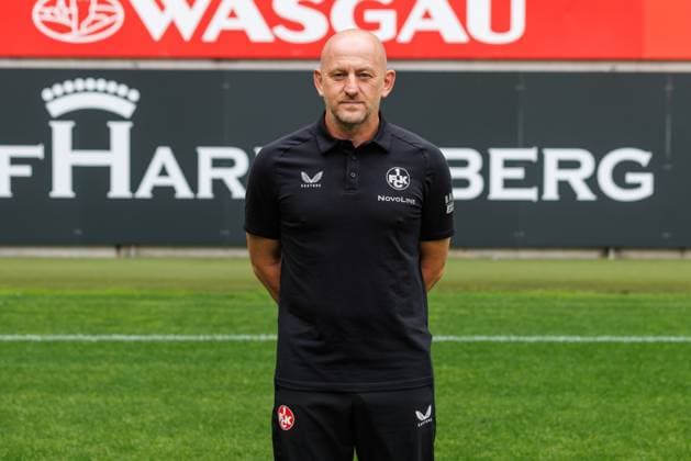 Thorsten Lieberknecht Coach 1 FC Kaiserslautern , 1 FC Kaiserslautern, player portraits, Football, 2 Bundesliga, Season 2025 2026, 22 07 2025 1 FC Kaiserslautern, player portraits, Football, 2 Bundesliga, Season 2025 2026, 22 07 2025 Kaiserslautern Copyright: xEibner-Pressefoto AlexanderxNeisx EP_ANS