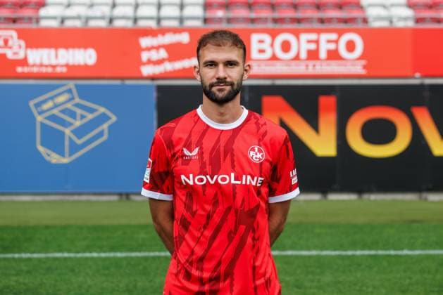 Simon Asta 1 FC Kaiserslautern , 1 FC Kaiserslautern, player portraits, Football, 2 Bundesliga, Season 2025 2026, 22 07 2025 1 FC Kaiserslautern, player portraits, Football, 2 Bundesliga, Season 2025 2026, 22 07 2025 Kaiserslautern Copyright: xEibner-Pressefoto AlexanderxNeisx EP_ANS
