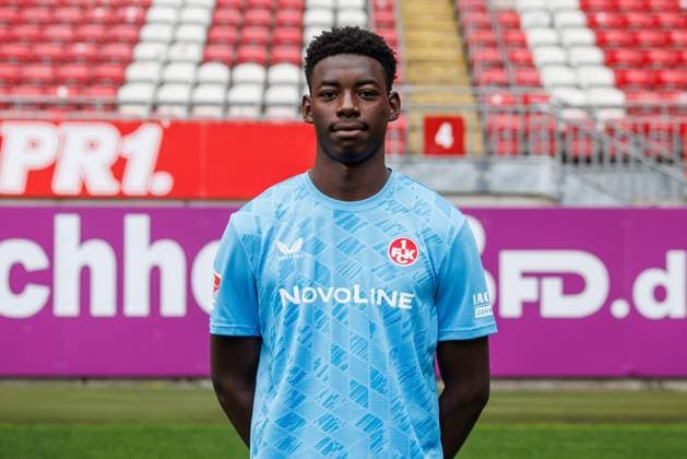 Enis Kamga 1 FC Kaiserslautern , 1 FC Kaiserslautern, player portraits, Football, 2 Bundesliga, Season 2025 2026, 22 07 2025 1 FC Kaiserslautern, player portraits, Football, 2 Bundesliga, Season 2025 2026, 22 07 2025 Kaiserslautern Copyright: xEibner-Pressefoto AlexanderxNeisx EP_ANS