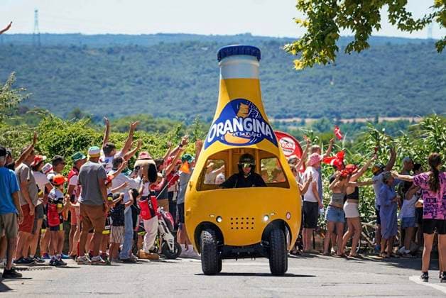 MANI20250722B01 PHOTOPQR LE MIDI LIBRE MiKAEL ANISSET ; NIMES ; 22 07 2025 ; UZES GARD TOUR DE FRANCE 2025 TDF AMBIANCE - The 112th edition of the Tour de France starts on Saturday 5 July in Lille, France, and will finish in Paris, France on the 27th of July. July 22, 2025 stage 16 of the 2025 Tour de France cycling race, from Montpellier to Mont Ventoux (172 km) NIMES GARD France  Copyright: xPHOTOPQR LExMIDIxLIBRE MAXPPPxMiKAELxANISSETx 20250722MDL6494 20250722MDL6494