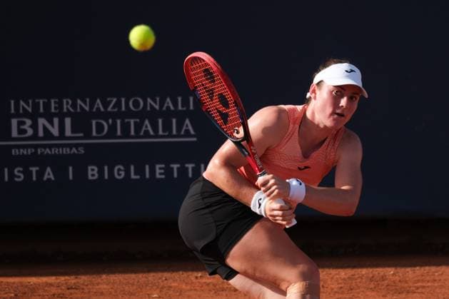 Tamara Zidansek in action against Tyra Caterina Grant during the 36th Palermo Ladies Open at Country Time Club during 36Â° Palermo Ladies Open, International Tennis match in Palermo, Italy, July 22 2025  Copyright: xFedericoxSerra IPAxSportx xipa-agency.netx xx IPA_60753187 IPA_Agency_IPA60753187