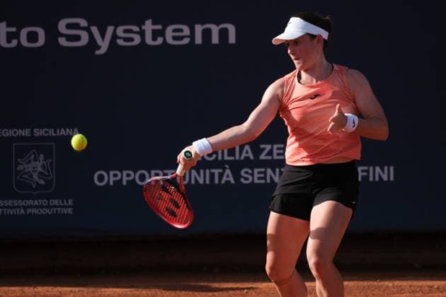 Tamara Zidansek in action against Tyra Caterina Grant during the 36th Palermo Ladies Open at Country Time Club during 36Â° Palermo Ladies Open, International Tennis match in Palermo, Italy, July 22 2025  Copyright: xFedericoxSerra IPAxSportx xipa-agency.netx xx IPA_60753194 IPA_Agency_IPA60753194