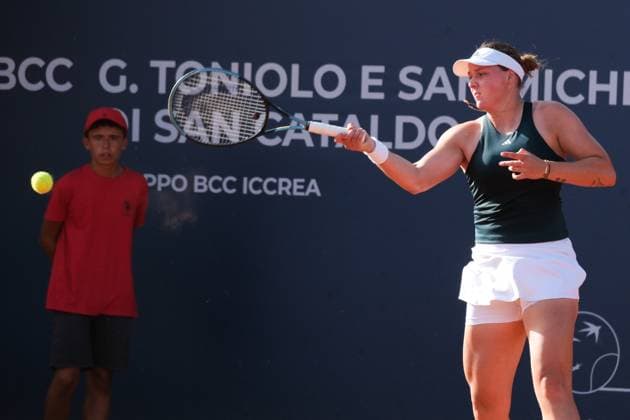 Julie Niemeyer in action against Darja Semenistaja during the 36th Palermo Ladies Open at Country Time Club during 36Â° Palermo Ladies Open, International Tennis match in Palermo, Italy, July 22 2025  Copyright: xFedericoxSerra IPAxSportx xipa-agency.netx xx IPA_60753308 IPA_Agency_IPA60753308