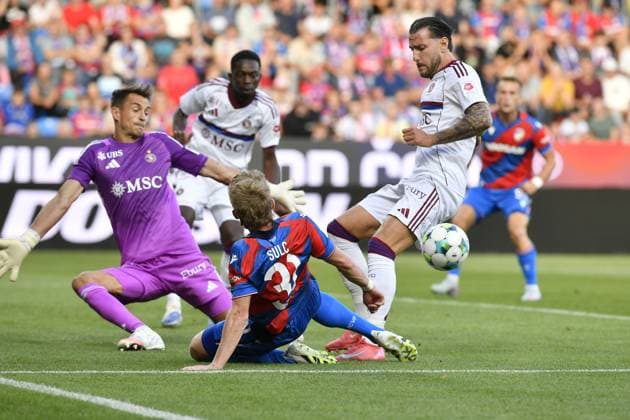 From left Joell Mall of Serwette, Pavel Sulc of Pilsen, Yoan Severin of Servette in action during the European League 2nd qualifying round opening match Viktoria Plzen vs Servette Geneva in Plzen, Czech Republic, July 22, 2025. (CTKxPhoto MiroslavxChaloupka) CTKPhotoP2025072206676  CTKPhotoP2025072206676