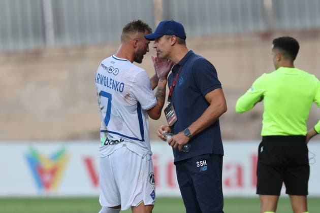 Andriy Yarmolenko of Dynamo Kyiv speaks with Oleksandr Shovkovskyi, head coach of Dynamo Kyiv during the UEFA Champions League Second qualifying round, 1st leg soccer match between Hamrun Spartans FC and FC Dynamo Kyiv at the Tony Bezzina Stadium, in Paola, Malta, on 22 July 2025. (Photo: Domenic Aquilina) UEFA Champions League - Hamrun Spartans FC v FC Dynamo Kyev