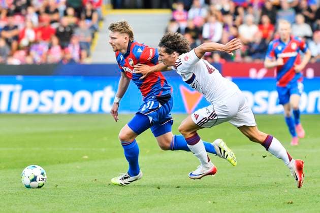From left Pavel Sulc of Pilsen, Theo Magnin of Servette in action during the European League 2nd qualifying round opening match Viktoria Plzen vs Servette Geneva in Plzen, Czech Republic, July 22, 2025. (CTKxPhoto MiroslavxChaloupka) CTKPhotoP2025072206927  CTKPhotoP2025072206927