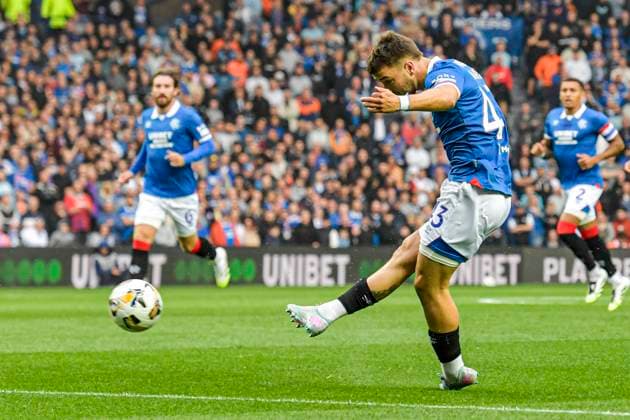 Rangers v Panathinaikos F.C. UEFA Champions League Nicolas Raskin of Rangers shoots during the UEFA Champions League Second Qualifying Round First Leg match at Ibrox Stadium, Glasgow UK Newspapers OUT Copyright: xJamiexJohnstonx FIL-21990-0054