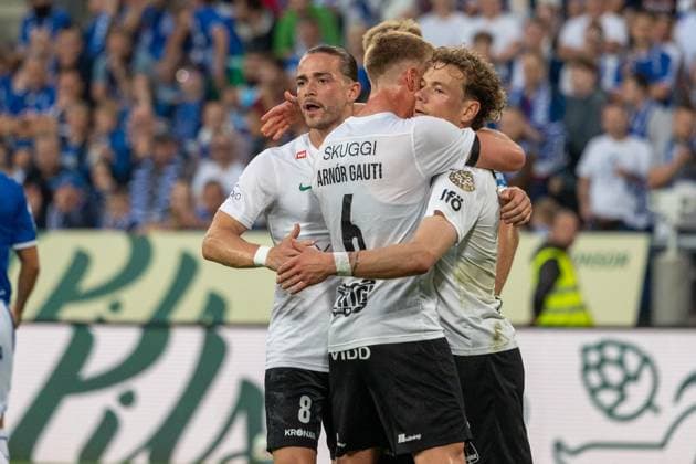 Lech Poznan - Breioablik Breidablik Kopavogur 22.07.2025 football, Poznan, UEFA Champions League second qualifying round game Lech Poznan - Breioablik Breidablik Kopavogur image shows: hoskuldur Gunnlaugsson penalty kick goal photo Katarzyna Plewczynska Fotostyk Copyright: xKatarzynaxPlewczynskax 20250722FCTKP254