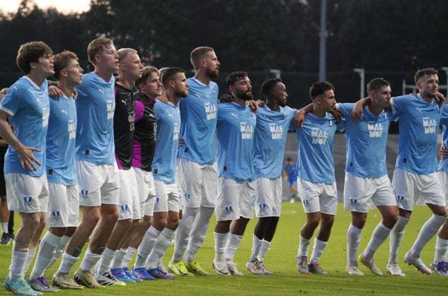 UEFA, UEFA Champions League, Champions League qualifying, soccer, football, RFS, Malmo FF Malmo FF players celebrate after their UEFA Champions League second qualifying round first leg soccer match between Latvia™s RFS and Sweden™s Malmo FF in Riga, Latvia, 22.07.2025. Riga Latvia Copyright: xRomanxKoksarovx RKO09027.JPG
