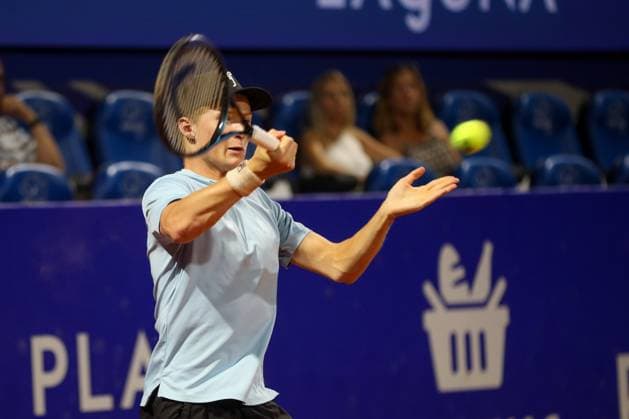 Umag, Croatia, 220725. 35th Plava Laguna Croatia Open Umag. Tennis match between Dino Prizmic and Elmer Moller. In the photo: Elmer Moller. Photo: Goran Sebelic CROPIX Copyright: xxGoranxSebelicx prizmic_moller06-220725