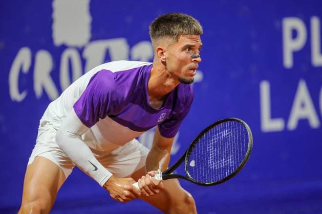 Umag, Croatia, 220725. 35th Plava Laguna Croatia Open Umag. Tennis match between Dino Prizmic and Elmer Moller. In the photo: Dino Prizmic. Photo: Goran Sebelic CROPIX Copyright: xxGoranxSebelicx prizmic_moller10-220725
