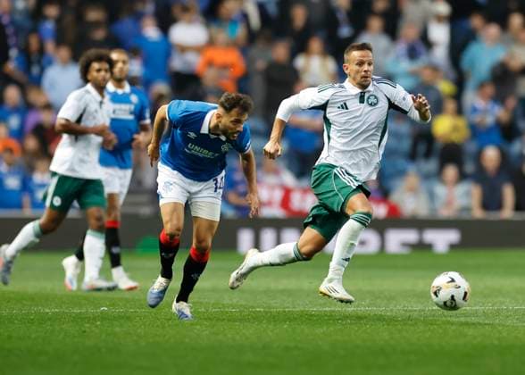 Rangers v Panathinaikos F.C. UEFA Champions League JeftÃ of Rangers (middle) and Nemanja MaksimoviÄ‡ of Panathinaikos F.C. competes for the ball during the UEFA Champions League Second Qualifying Round First Leg match at Ibrox Stadium, Glasgow UK Newspapers OUT Copyright: xFredxPalmerx FIL-21991-0082