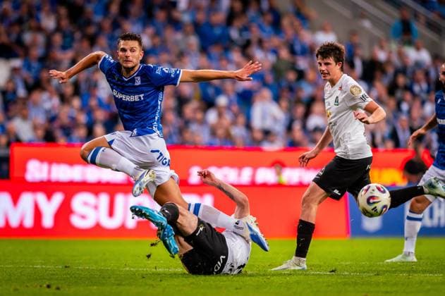 2025.07.22 Poznan pilka nozna - runda kwalifikacjyjna Liga Mistrzow N z Leo Bengtsson Foto Gleb Soboliev PressFocus 2025.07.22 Poznan football - qualification round UEFA Champions League Lech Poznan - Breidablik Kopavogur Leo Bengtsson Credit: Gleb Soboliev PressFocus NEWSPIX.PL --- newspix.pl 