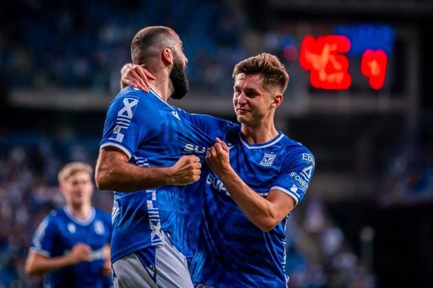 2025.07.22 Poznan pilka nozna - runda kwalifikacjyjna Liga Mistrzow N z Mikael Ishak cieszynka Foto Gleb Soboliev PressFocus 2025.07.22 Poznan football - qualification round UEFA Champions League Lech Poznan - Breidablik Kopavogur Mikael Ishak celebration Credit: Gleb Soboliev PressFocus NEWSPIX.PL --- newspix.pl 