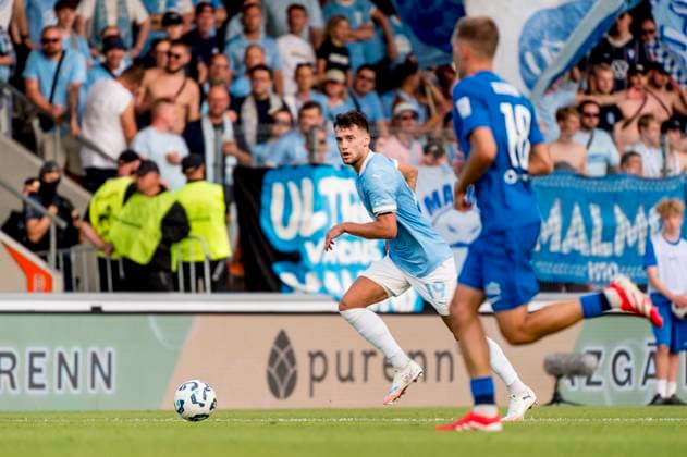 250722 Colin Rösler of Malmö FF during the UEFA Champions League qualifier football match between FK RFS and Malmö FF on July 22, 2025 in Riga Photo Christian Örnberg BILDBYRAN COP 166 CO0590 fotboll football soccer fotball uefa champions league qualifiers champions league fk rfs malmö ff bbeng  Copyright: CHRISTIANxÖRNBERG BB250722CO130