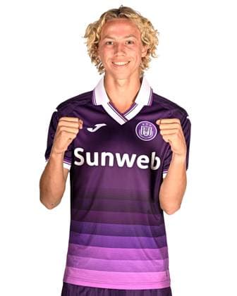 RSC Anderlecht Media Activities 22 07 2025 NEERPEDE, BELGIUM - JULY 22 : Vroninks Basile defender of RSC Anderlecht pictured during a photoshoot during the RSC Anderlecht mediaday ahead of the Jupiler Pro League 2025-2026 season on July 22, 2025 in Neerpede, Belgium, 22 07 2025  Copyright: xTomasxSiskx