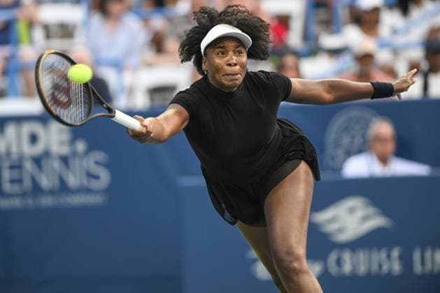 July 22, 2025, Washington, District of Columbia, USA: VENUS WILLIAMS hits a forehand during her match against Peyton Stearns at the Rock Creek Tennis Center. Washington USA - ZUMAg196 20250722_zap_g196_021 Copyright: xKylexGustafsonx