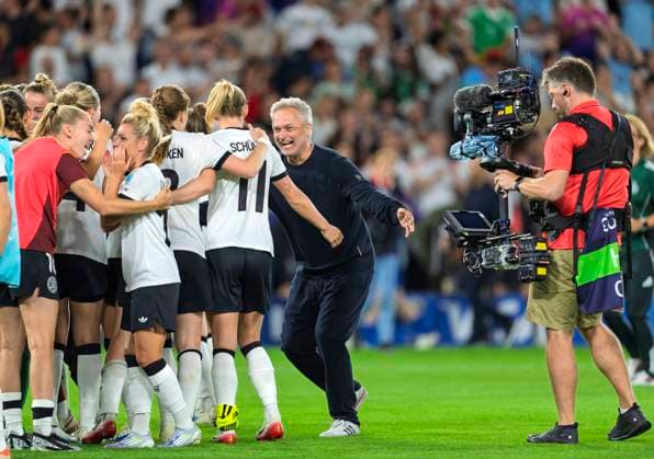 DFB women, national football coach Christian Wück extends contract until 2029