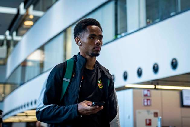 SOCCER - UEFA ECL, Decic vs Rapid SCHWECHAT,AUSTRIA,23.JUL.25 - SOCCER - UEFA Europa Conference League, qualification, FK Decic Tuzi vs SK Rapid Wien, preview, departure Rapid. Image shows Peter Nosa Dahl (Rapid).  GEPAxpictures xKevinxHackner