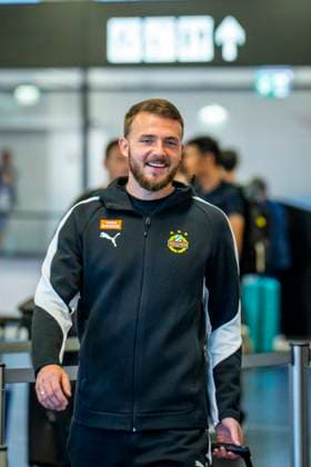 SOCCER - UEFA ECL, Decic vs Rapid SCHWECHAT,AUSTRIA,23.JUL.25 - SOCCER - UEFA Europa Conference League, qualification, FK Decic Tuzi vs SK Rapid Wien, preview, departure Rapid. Image shows Jannes Horn (Rapid).  GEPAxpictures xKevinxHackner