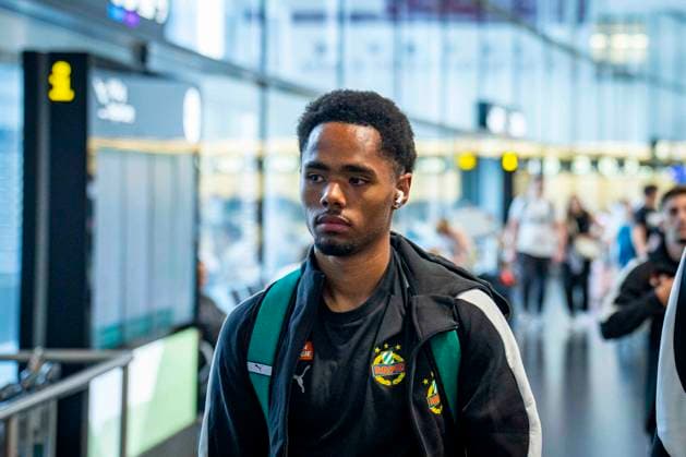 SOCCER - UEFA ECL, Decic vs Rapid SCHWECHAT,AUSTRIA,23.JUL.25 - SOCCER - UEFA Europa Conference League, qualification, FK Decic Tuzi vs SK Rapid Wien, preview, departure Rapid. Image shows Peter Nosa Dahl (Rapid).  GEPAxpictures xKevinxHackner