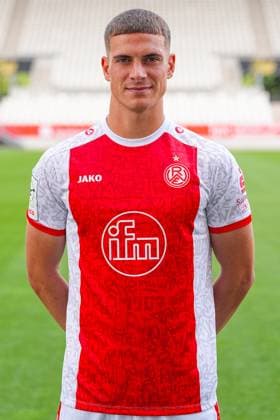 Luca Bazzoli Rot Weiss Essen 3 Liga, Porträttermin 2025 2026, 22 07 2025 Nordrhein Westfahlen Germany