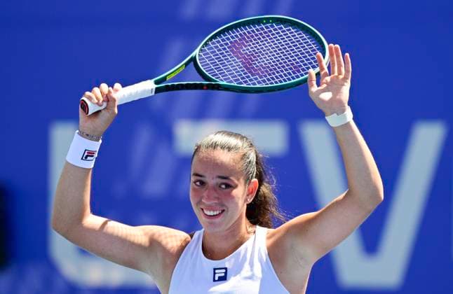 Czech tennis player Tereza Valentova celebrates victory against Rebecca Sramkova of Slovakia at the WTA, Tennis Damen Livesport Prague Open 2025 on the courts of TK Sparta Prague, in Prague, Czech Republic, on July 23, 2025. (CTKxPhoto RomanxVondrous) CTKPhotoP2025072304614  CTKPhotoP2025072304614