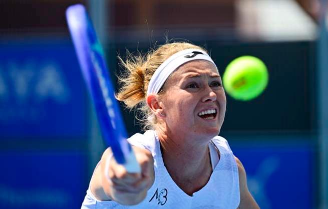 Czech tennis player Marie Bouzkova playes against Lucrezia Stefanini of Italy at the WTA, Tennis Damen Livesport Prague Open 2025 on the courts of TK Sparta Prague, in Prague, Czech Republic, on July 23, 2025. (CTKxPhoto RomanxVondrous) CTKPhotoP2025072304636  CTKPhotoP2025072304636