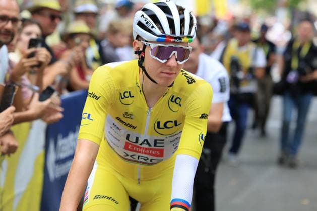 TOUR DE FRANCE 2025 Pierre Teyssot MAXPPP ; Tour de France - UCI Cycling Race 2025 in Bollene, France on July 23, 2025. Stage 17 from Bollene to Valence - 160.4 km. Racers Presentation and Start. Tadej Pogacar (SLO) UAE Team Emirates with its yellow Jersey Pierre Teyssot Maxppp- French cycling race Tour de France 2024 takes place in july 2025 Bollene Drome France  Copyright: xMAXPPPxPierrexTeyssotx TEP63196 TEP63196