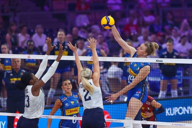 LODZ 23.07.2025 SIATKOWKA KOBIET LIGA NARODOW 2025 - MECZ CWIERCFINALOWY: WLOCHY - USA --- WOMENS VOLLEYBALL NATIONS LEAGUE 2025 FINALS - QUARTERFINAL MATCH IN LODZ: ITALY - USA SARAH LOUISA FAHR FOT. ANNA KLEPACZKO FOTOPYK NEWSPIX.PL --- newspix.pl 