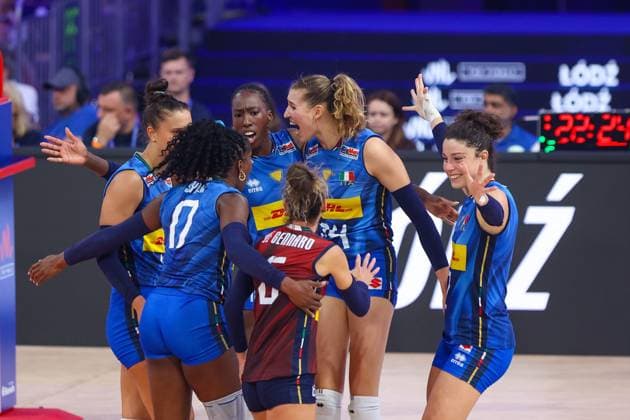 LODZ 23.07.2025 SIATKOWKA KOBIET LIGA NARODOW 2025 - MECZ CWIERCFINALOWY: WLOCHY - USA --- WOMENS VOLLEYBALL NATIONS LEAGUE 2025 FINALS - QUARTERFINAL MATCH IN LODZ: ITALY - USA PAOLA OGECHI EGONU EKATERINA ANTROPOVA ALICE CARLOTTA DEGARDI FOT. ANNA KLEPACZKO FOTOPYK NEWSPIX.PL --- newspix.pl 