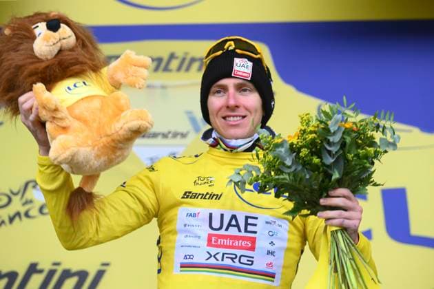 Tour de France 2025 Stage 17 VALENCE, FRANCE - JULY 23 : Pogacar Tadej (SLO) of UAE Team Emirates pictured with the yellow jersey during the podium ceremony of stage 17 of the 112th edition of Tour de France an UCI World Tour 2.UWT cycling road race stage for Men Elite of 161 km with start in Bollene and finish in Valence on July 23, 2025 in Valence, France, 23 07 2025 ( Motordriver Kenny Verfaillie - Valence France  Copyright: xVincentxKalutx