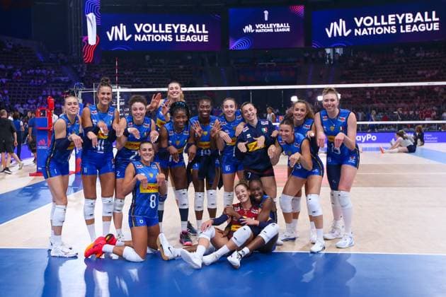 LODZ 23.07.2025 SIATKOWKA KOBIET LIGA NARODOW 2025 - MECZ CWIERCFINALOWY: WLOCHY - USA --- WOMENS VOLLEYBALL NATIONS LEAGUE 2025 FINALS - QUARTERFINAL MATCH IN LODZ: ITALY - USA REPREZENTACJA WLOCH TEAM ITALY ITALIA FOT. ANNA KLEPACZKO FOTOPYK NEWSPIX.PL --- newspix.pl 