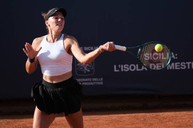 Oksana Selekhmeteva in action against Francesca Jones during the 36th Palermo Ladies Open at Country Time Club during 36Â° Palermo Ladies Open, International Tennis match in Palermo, Italy, July 23 2025  Copyright: xFedericoxSerra IPAxSportx xipa-agency.netx xx IPA_60824446 IPA_Agency_IPA60824446