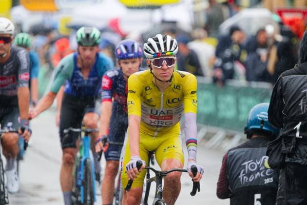 Tour de France 2025 Tour de France 2025 The 17th stage on July 23, 2025 went over 160 km from Bollene to Valence Arrival in the pouring rain, here Tadej Pogacar