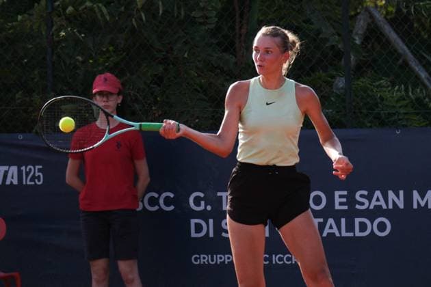 TENNIS - Internazionali di Tennis - 36° Palermo Ladies Open Tara Wurth and Renata Jamrichova in action against Maryna Kolb and Nadiya Kolb during the 36th Palermo Ladies Open at Country Time Club during 36Â° Palermo Ladies Open, International Tennis match in Palermo, Italy, July 23 2025 Palermo Italy  Copyright: xIPAxSport ABACAx
