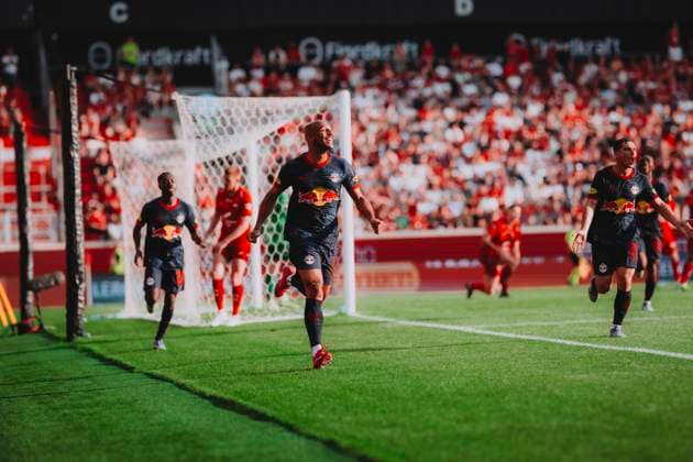 UEFA Champions League 2nd Qualifiying round : SK Brann - FC Red Bull Salzburg BERGEN, NORWAY - JULY 23: Karim Onisiwo of FC Red Bull Salzburg seen during to the UEFA Champions League 2nd qualifying round first leg match SK Brann vs FC Red Bull Salzburg on July 23, 2025 in Bergen, Norway. Copyright: xAndreasxSchaadx-xFCxRedxBullxSalzburgx _AS25576